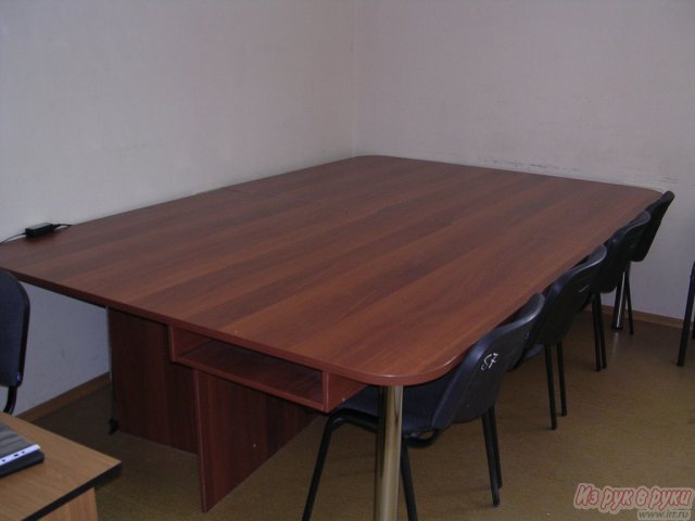 стол для переговоров в городе Самара, фото 1, стоимость: 2 000 руб.