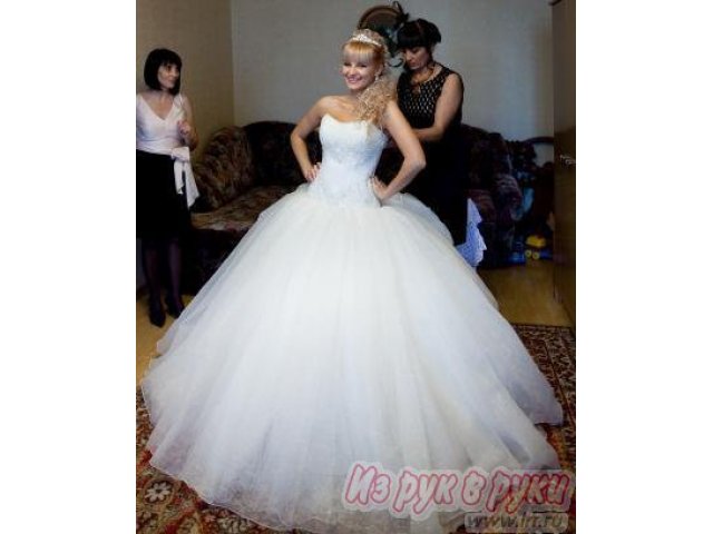 Эффектное свадебное платье в городе Новосибирск, фото 1, стоимость: 15 000 руб.