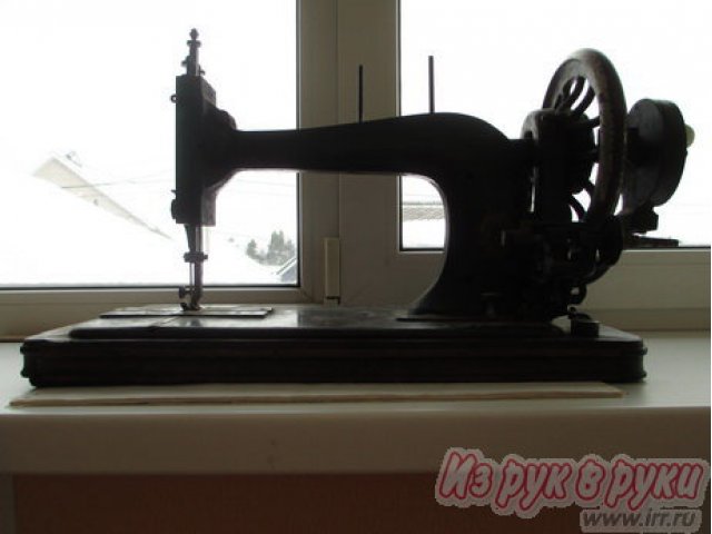 Продам:  швейная машинка Singer в городе Ижевск, фото 1, стоимость: 2 000 руб.