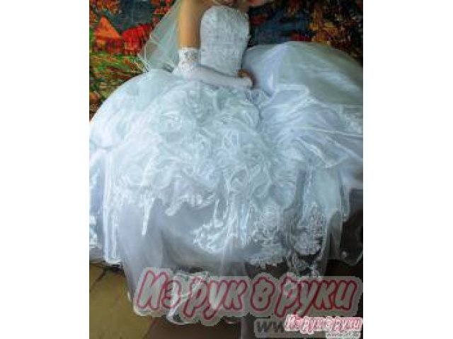 Свадебное платье в городе Йошкар-Ола, фото 1, стоимость: 5 000 руб.