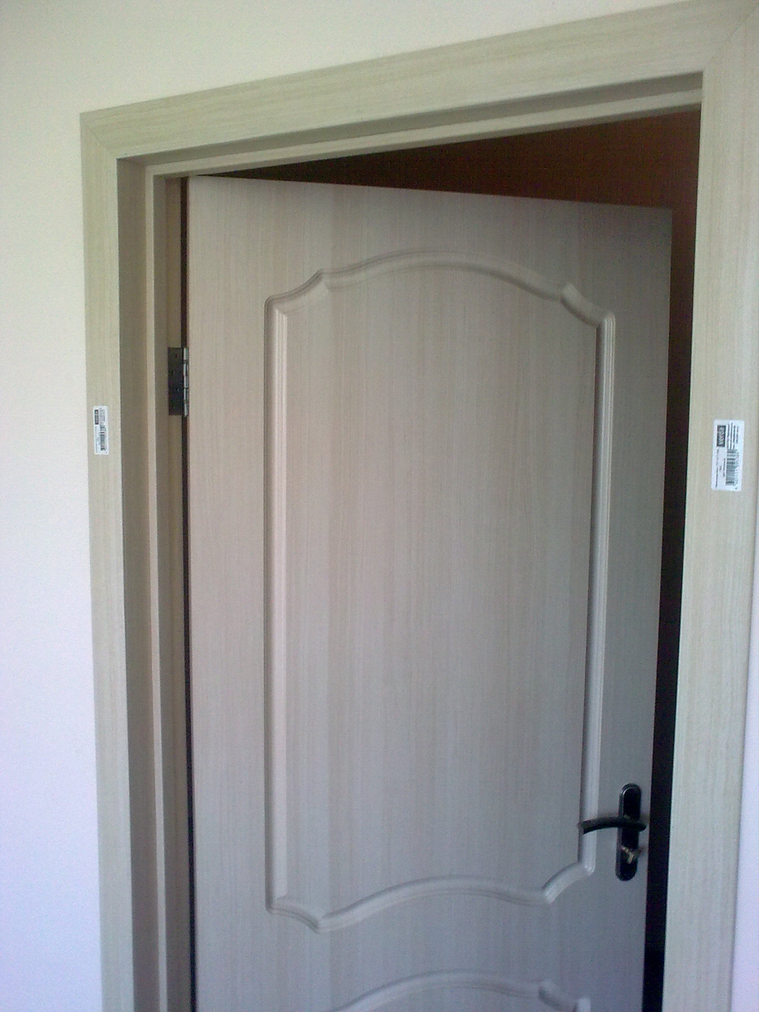 Установка дверей в Липецке области в городе Липецк, фото 1, стоимость: 1 000 руб.