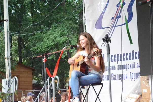 Обучение на гитаре, электрогитаре, барабанах, вокально-инструментальные ансамбли. в городе Саратов, фото 2, Музыка