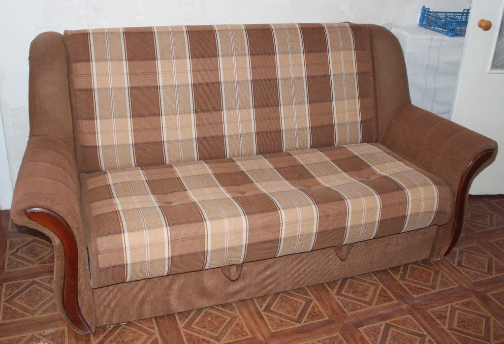 диван коричневый в городе Ставрополь, фото 1, Диваны