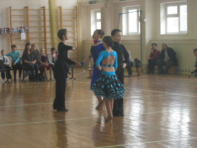 Продам платье для бально-спортивных танцев в городе Тольятти, фото 2, Самарская область