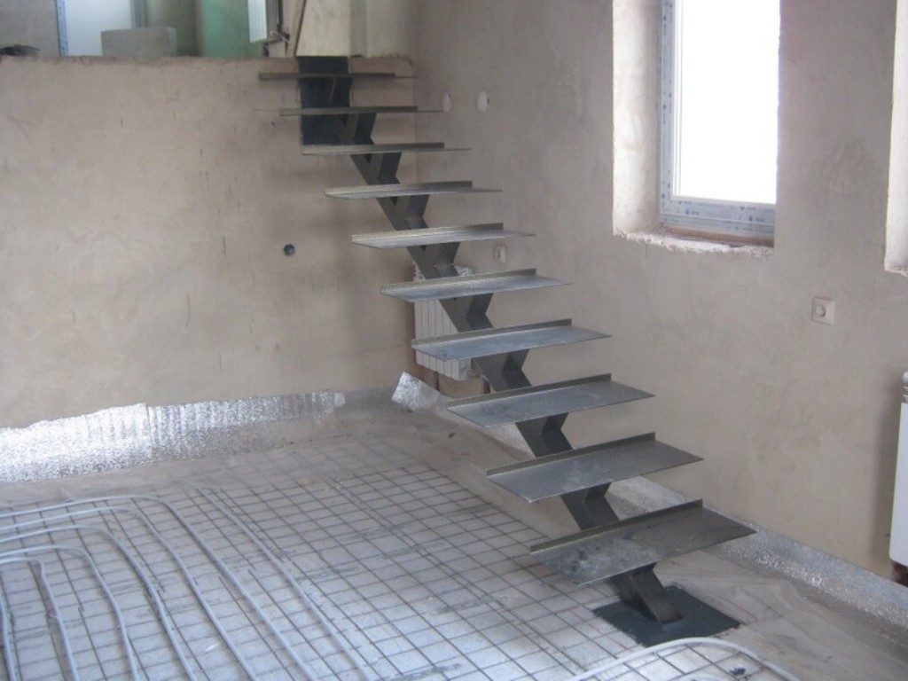 Лестницы на металлокаркасе в городе Псков, фото 2, телефон продавца: +7 (811) 260-49-44