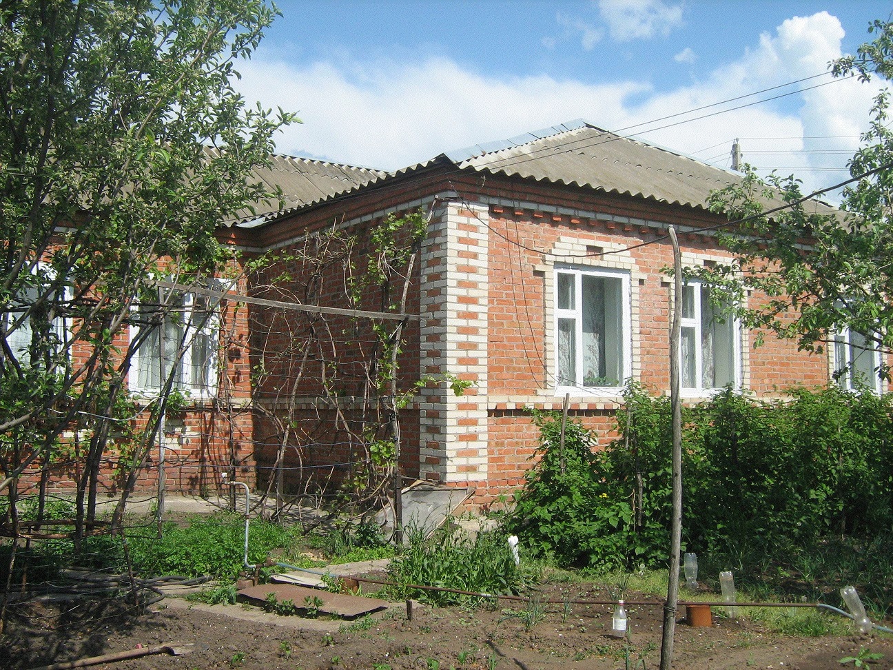продаю хороший, большой дом 2000г. в городе Константиновск, фото 1, Ростовская область