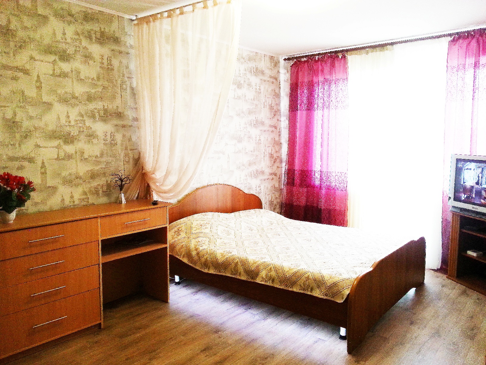 Сдам 1- комнатную квартиру (посуточно) в городе Магнитогорск, фото 1, Челябинская область