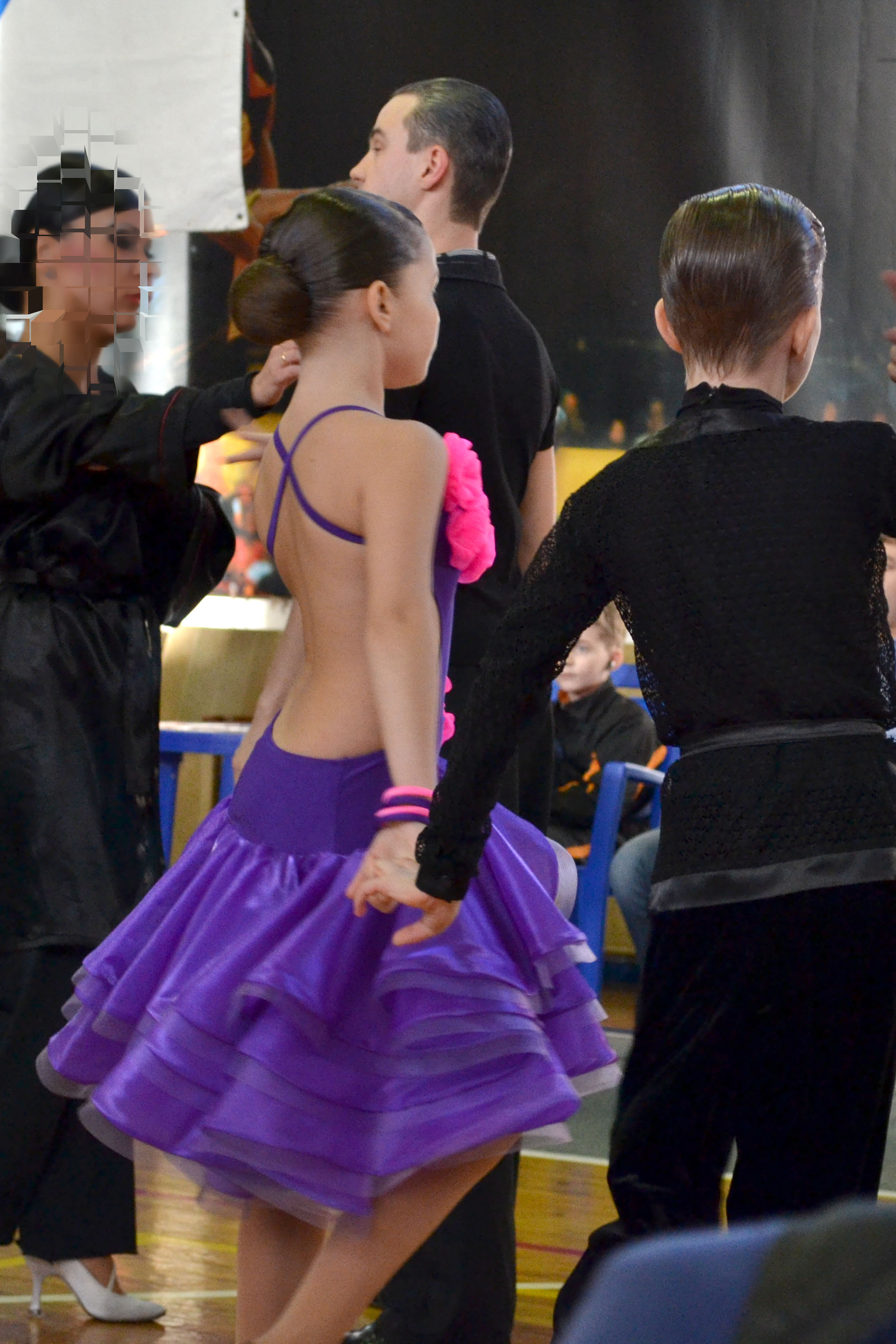 Продам бальное платье La на Ю-1 в городе Челябинск, фото 1, Платья и юбки