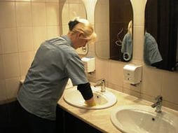 Уборка общественных мест в городе Серпухов, фото 1, телефон продавца: +7 (929) 958-28-15