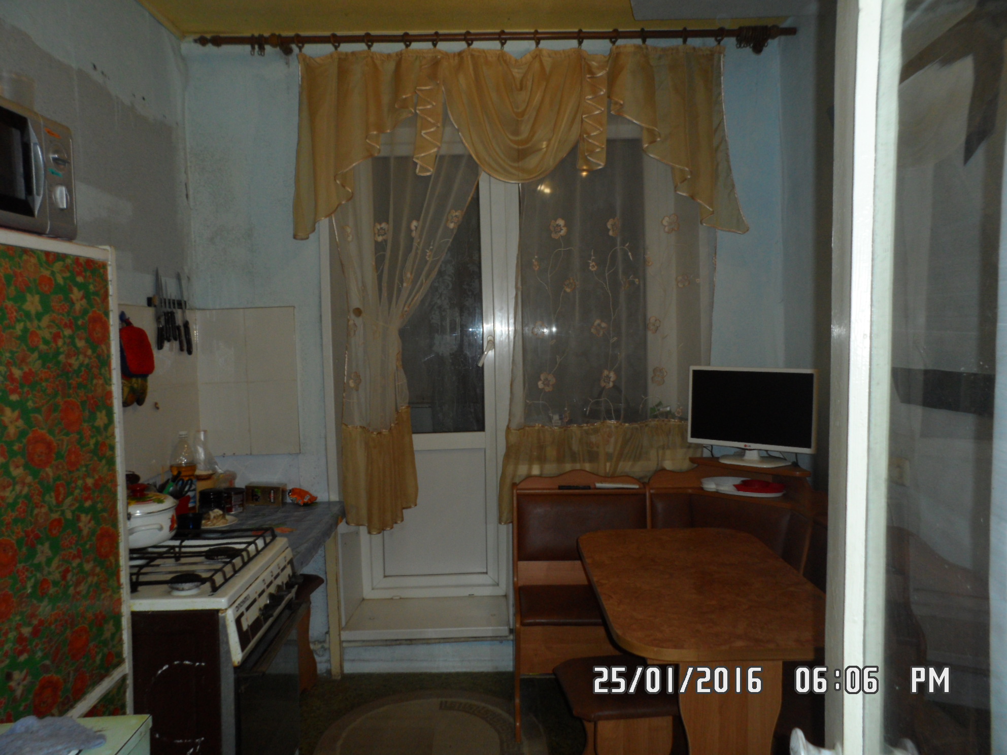 Однокомнатная квартира в городе Светлый Яр, фото 1, Продажа квартир