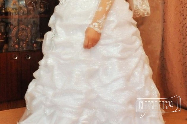 Продам свадебное платье в городе Тула, фото 1, стоимость: 5 000 руб.