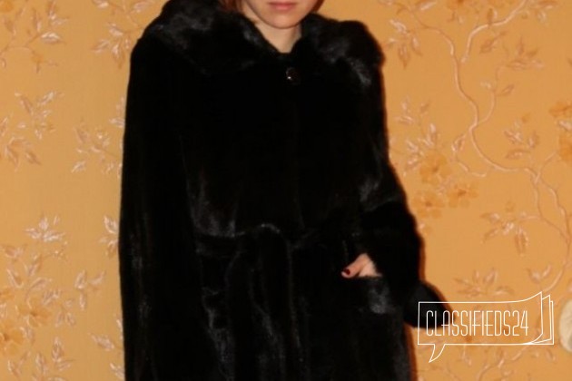 Норковая цельная шуба выше коле с капюшоном черная в городе Санкт-Петербург, фото 5, телефон продавца: +7 (903) 098-98-27