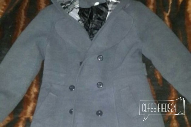 Продам пальто в городе Саяногорск, фото 1, стоимость: 1 800 руб.