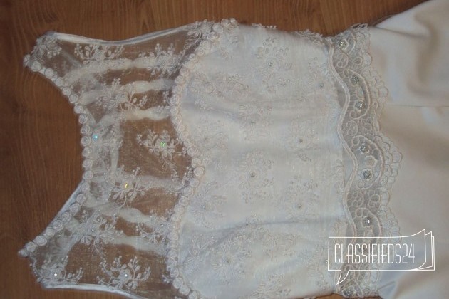 Элегантное свадебное платье в городе Смоленск, фото 2, стоимость: 3 000 руб.