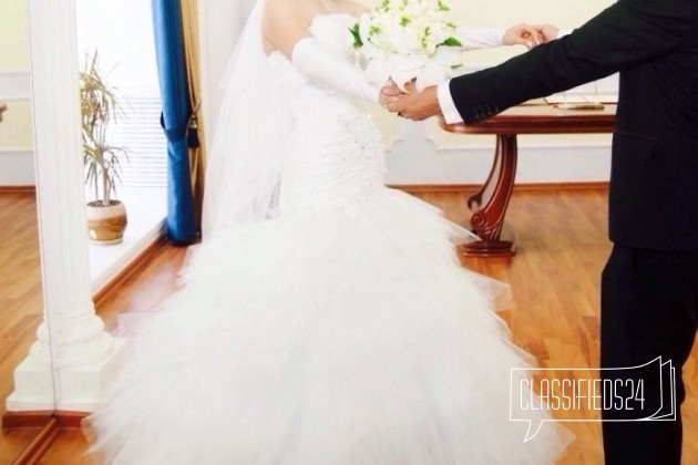 Свадебное платье в городе Новомосковск, фото 1, стоимость: 8 000 руб.