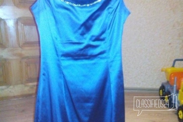 Шикарное вечернее платье в городе Майкоп, фото 3, стоимость: 1 200 руб.