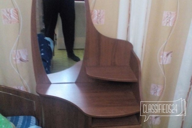 Туалетный стол в городе Десногорск, фото 2, Столы и стулья