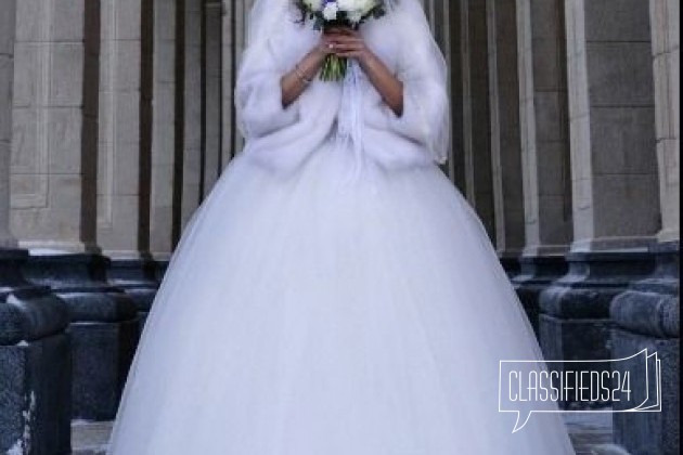 Продам очень красивое свадебное платье в городе Новосибирск, фото 1, телефон продавца: +7 (913) 478-65-68