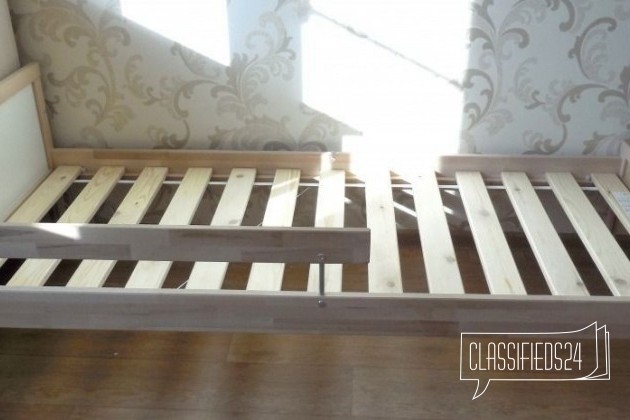 Кроватка икея(массив сосны) б/у около месяца в городе Омск, фото 1, стоимость: 1 750 руб.