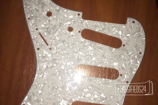 Пикгард на fender strat s-s-s перламутр в городе Астрахань, фото 2, телефон продавца: +7 (965) 452-66-26