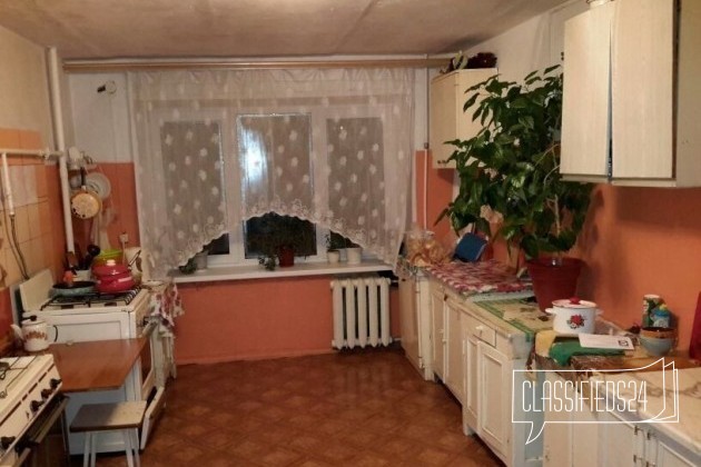 Комната 18 м² в 8-к, 4/5 эт. в городе Саратов, фото 1, стоимость: 660 000 руб.