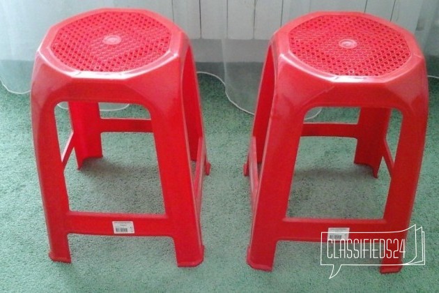 Табурет пластиковый красный в городе Оренбург, фото 1, телефон продавца: +7 (905) 892-77-55