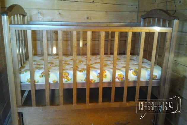 Кроватка в городе Егорьевск, фото 1, стоимость: 2 000 руб.