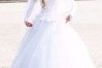 Белое красивое свадебное платье р-р 40-44 в городе Астрахань, фото 1, Астраханская область