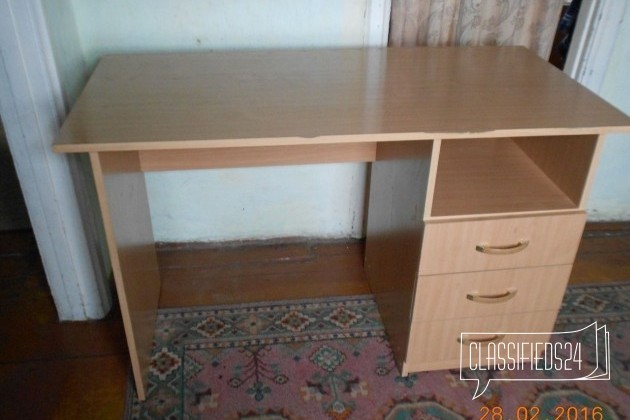 Стол письменный в городе Барнаул, фото 3, телефон продавца: +7 (905) 925-27-12
