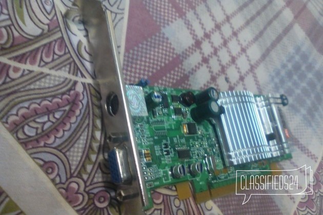 2 простые видеокарты для компьютера PCI-E в городе Челябинск, фото 1, стоимость: 500 руб.