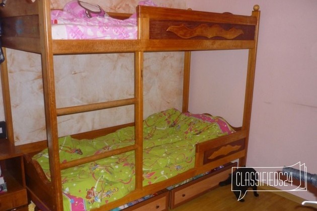 Кровать 2х ярусная массив в городе Хабаровск, фото 1, телефон продавца: +7 (914) 777-10-39