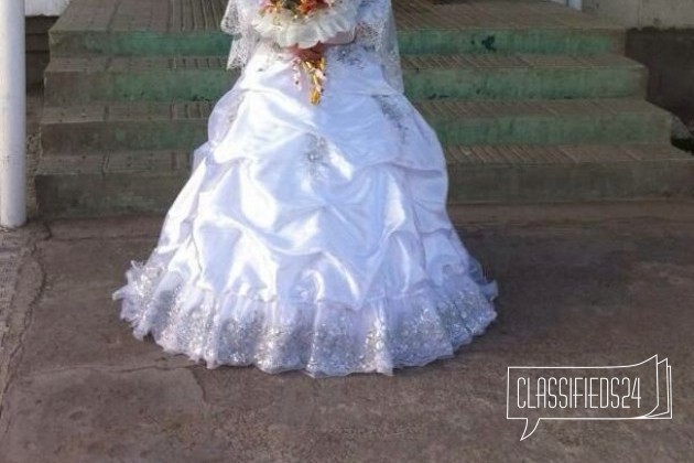 Свадебное платье и балерошка в городе Нальчик, фото 2, стоимость: 7 000 руб.