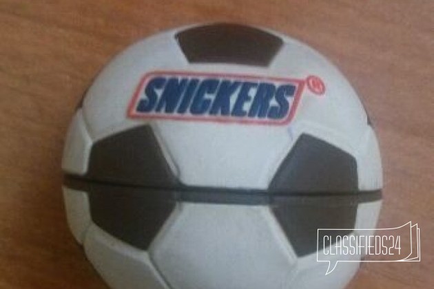 Флешка Мяч Snickers в городе Карпинск, фото 1, стоимость: 300 руб.