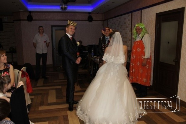 Изумительное свадебное платье в городе Саранск, фото 5, телефон продавца: +7 (937) 672-33-48