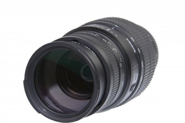 Комплект Nikon d7000+ nikkor 35mm f/1.8g+ Sigma 70 в городе Мурманск, фото 2, телефон продавца: |a:|n:|e: