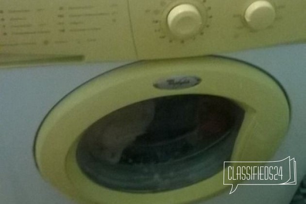 Продам стиральную машину Whirlpool в городе Екатеринбург, фото 1, стоимость: 4 000 руб.