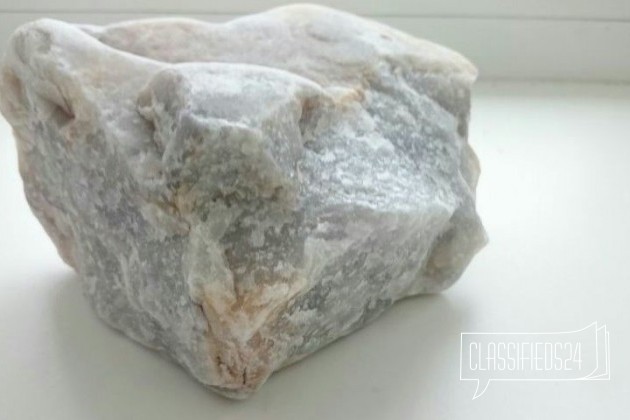 Камни, аметист в породе и другие минералы в городе Санкт-Петербург, фото 1, телефон продавца: +7 (981) 757-31-03