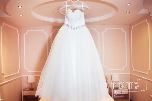 Продам свадебное платье в городе Новосибирск, фото 1, телефон продавца: +7 (913) 944-37-61