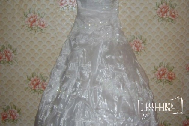 Красивое свадебное платье в городе Тула, фото 3, стоимость: 3 000 руб.