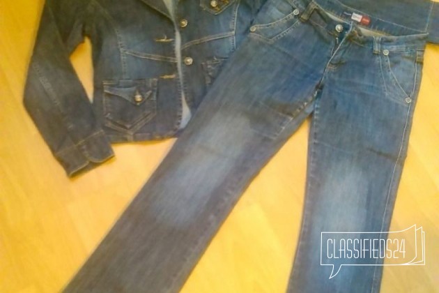 Джинсы с джинсовой курткой 42-44 в городе Пермь, фото 1, телефон продавца: +7 (950) 451-06-26