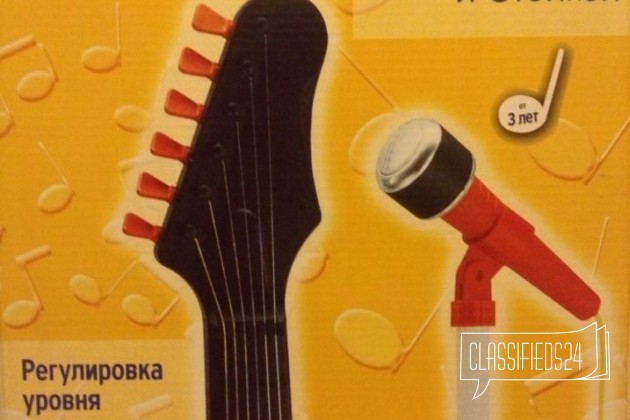 Детская гитара с микрофонной стойкой в городе Пермь, фото 1, Гитары, струнные интсрументы