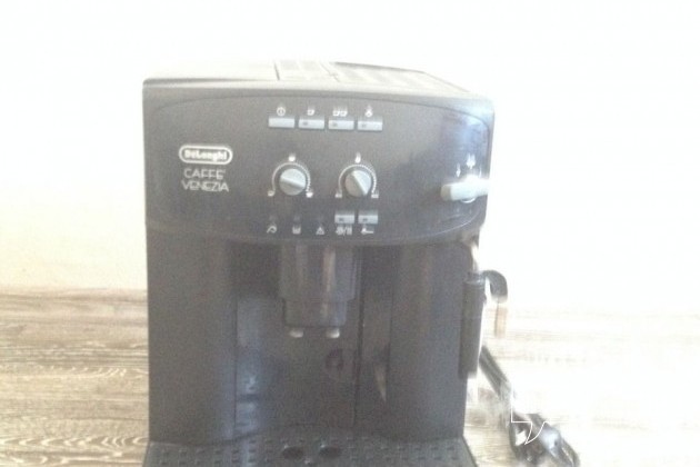 Продам кофемашину Delonghi esam 2600 б/у в городе Лосино-Петровский, фото 1, Малая кухонная техника
