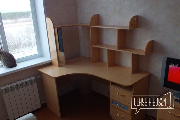 Компьютерный угловой стол в городе Северодвинск, фото 1, телефон продавца: +7 (953) 934-00-37