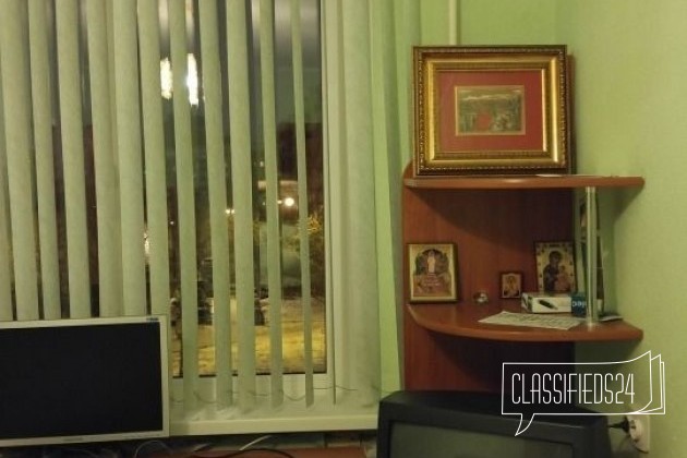Письменный стол с полками и выдвижными ящиками в городе Нижний Новгород, фото 3, стоимость: 5 000 руб.