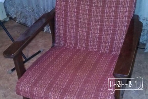 Кресло (2шт) в городе Новокуйбышевск, фото 1, стоимость: 350 руб.