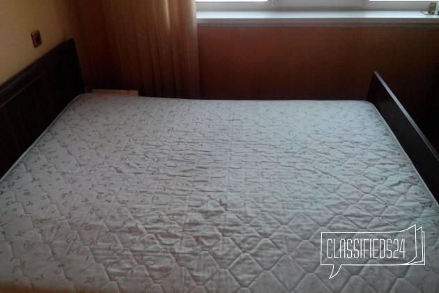 Кровать двухспальная с матрасом в городе Мурманск, фото 2, Кровати