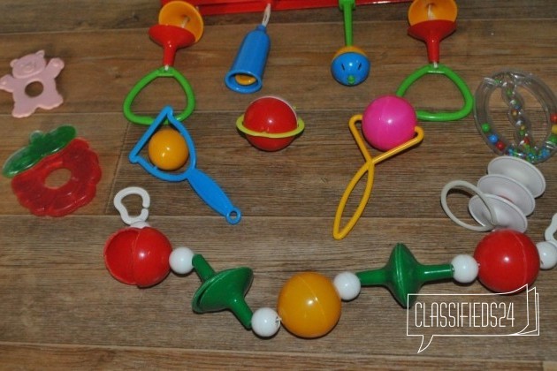 Игрушки для малыша в городе Чебоксары, фото 1, стоимость: 150 руб.