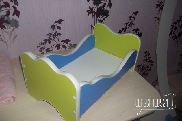 Кроватка для куклы в городе Барнаул, фото 1, телефон продавца: +7 (952) 006-85-40