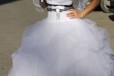 Породам счастливое свадебное платье в городе Ростов-на-Дону, фото 1, Ростовская область