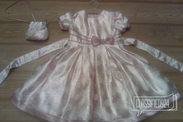 Праздничное платье с сумочкой в городе Калининград, фото 1, телефон продавца: +7 (911) 488-51-47